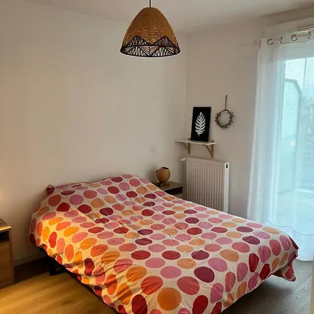 2 Pieces Lumineux, Terrasse Exposee Sud, Proche *