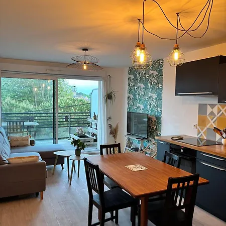 Lägenhet 2 Pieces Lumineux, Terrasse Exposee Sud, Proche Saint-Nazaire (Loire-Atlantique)